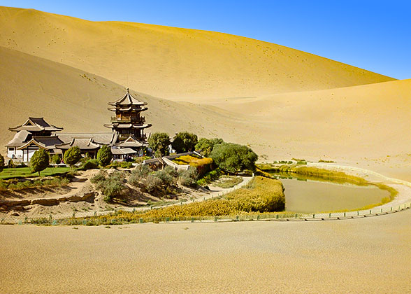 Crescent Lake, Dunhuang